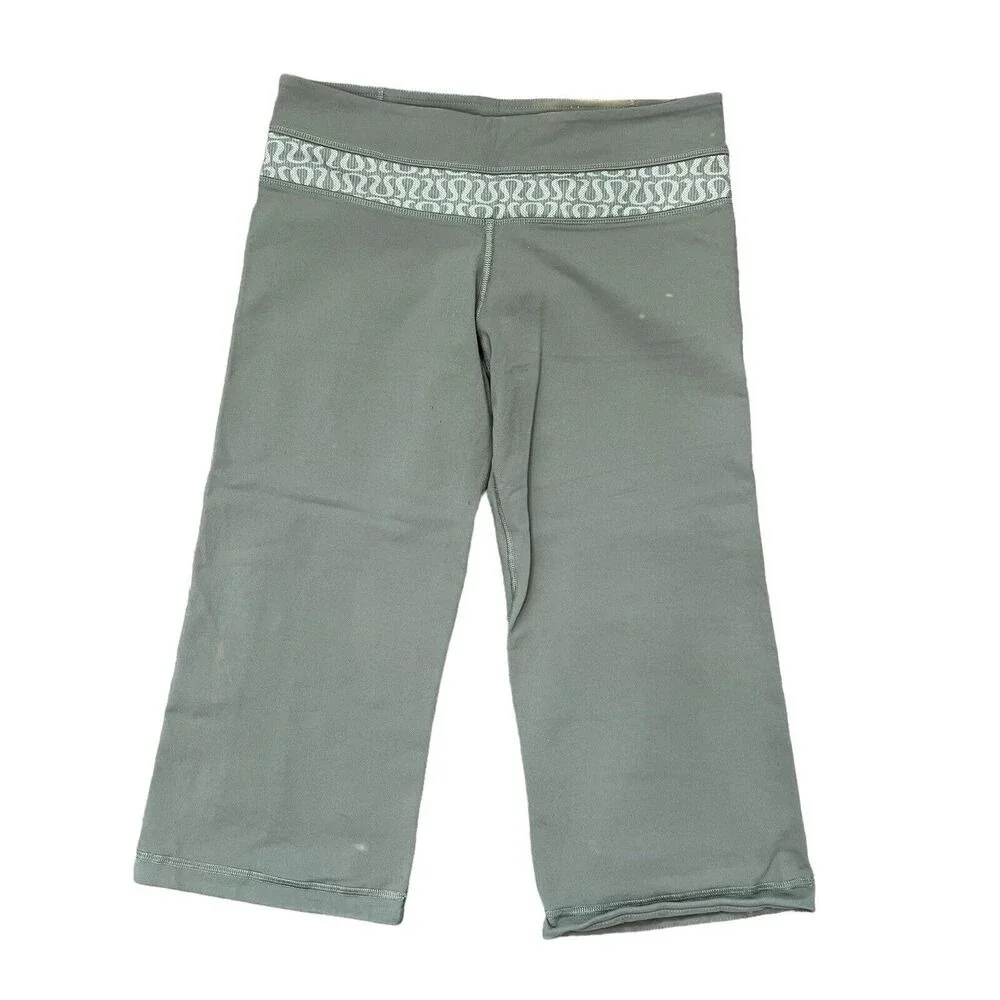 Lululemon Size 6 Manifesto Groove Crop Pants‎ Women's Wide Leg Logo Print Detail